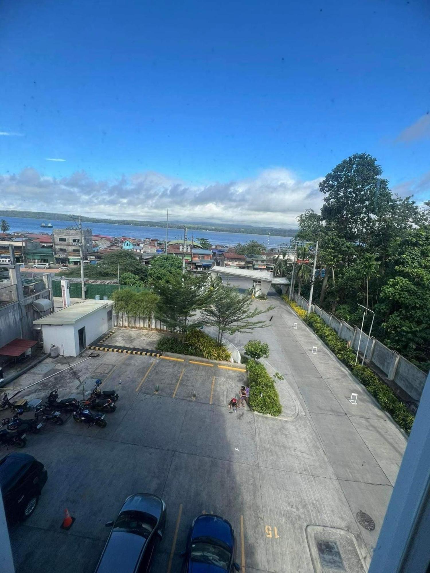 Davao Condo 2Br Pool Wifi Netflix Zewnętrze zdjęcie